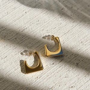 18K Gold Plated L Shaped Hoop Earrings